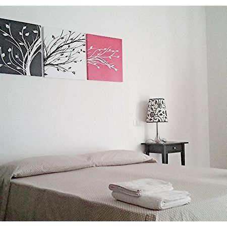 كالياري Flamingo B&B الغرفة الصورة